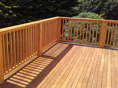 Deck with Ballastrade
